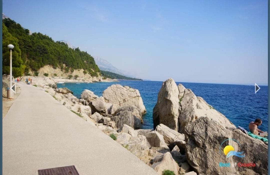 Apartmani Mares - 20 M From The Beach بريلا المظهر الخارجي الصورة