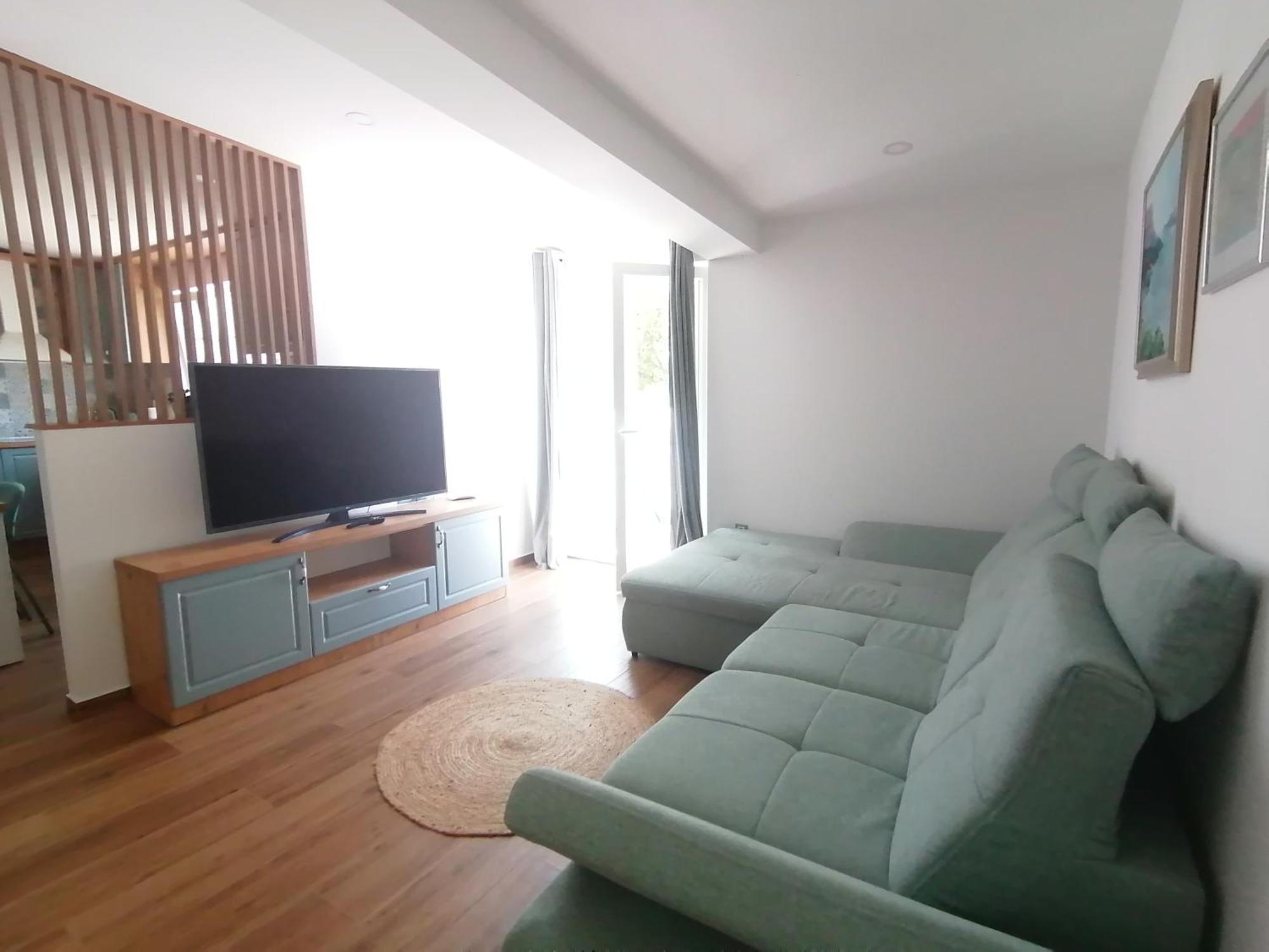 Apartmani Mares - 20 M From The Beach بريلا المظهر الخارجي الصورة