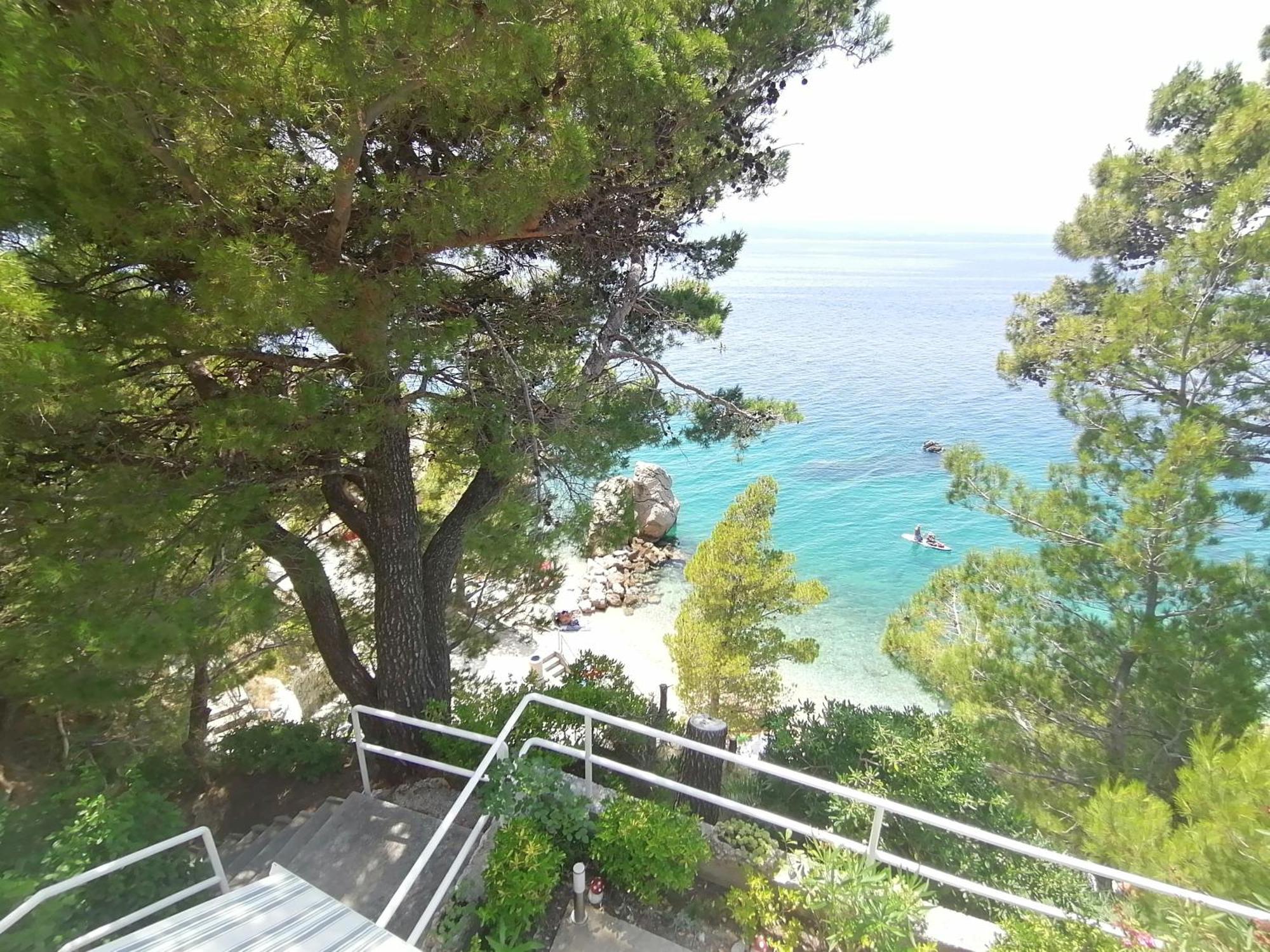 Apartmani Mares - 20 M From The Beach بريلا المظهر الخارجي الصورة
