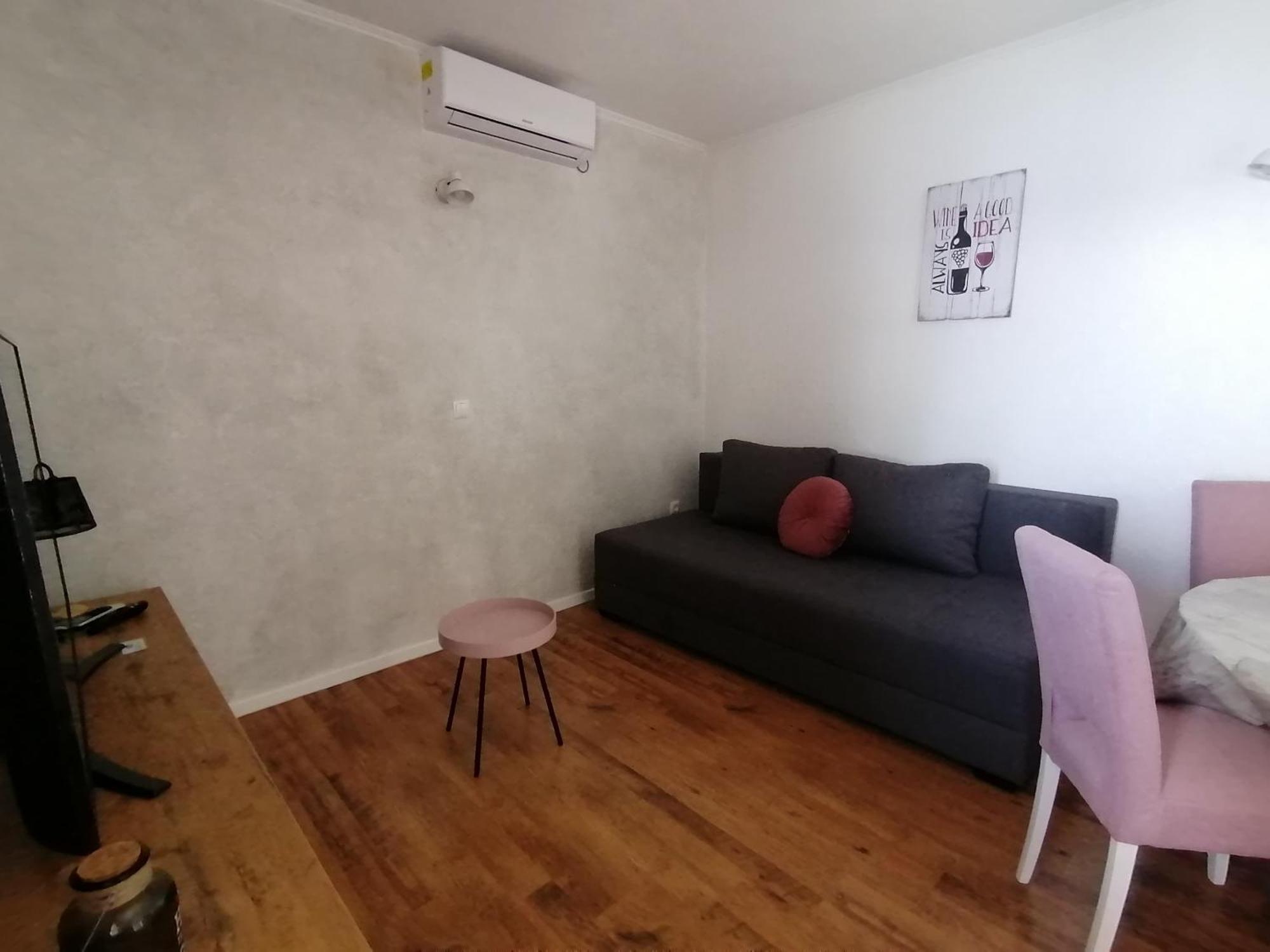 Apartmani Mares - 20 M From The Beach بريلا الغرفة الصورة